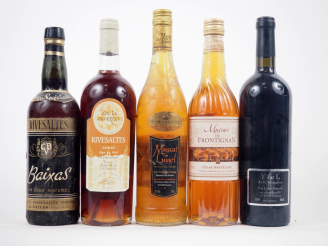 Vente aux enchères 5 BOUTEILLES : 1 BAIXAS RIVESALTES / 1 ROC DU GOUVERNEUR RIVESALTES / 