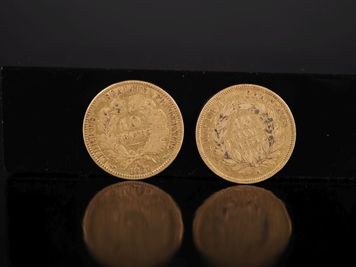 Deux pièces de 10 Francs or, 1851-A et 1855-A.  FRAIS ACHETEURS 10% HT