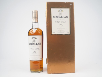 Vente aux enchères MACALLAN (THE) 25 YEARS YEARS FINE AOK - 43 % - COFFRET ABIMÉ