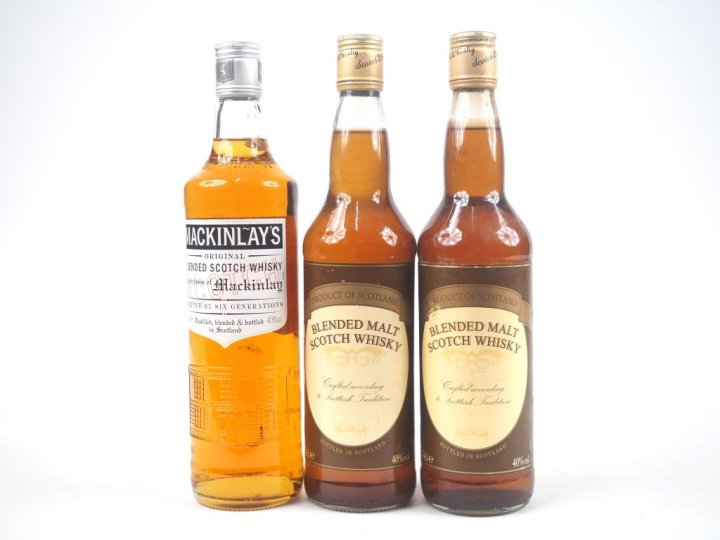 3 BOUTEILLES SCOTCH WHISKY : 1 MACKINLAY'S - 2 ROW   COMPANY