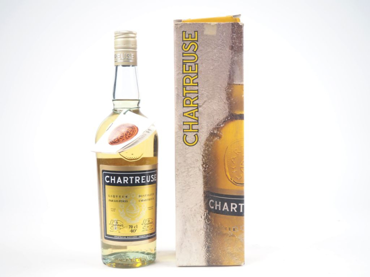 1 BOUTEILLE CHARTREUSE JAUNE PÉRIODE 1966-1982 - COFFRET