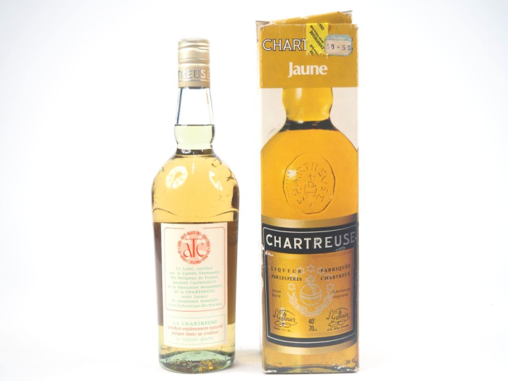 1 BOUTEILLE CHARTREUSE JAUNE PÉRIODE 1966-1982 - COFFRET