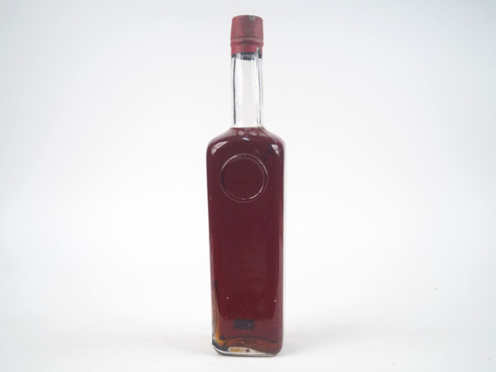 1 VIEILLE BOUTEILLE (1 L) RHUM SAINT JAMES