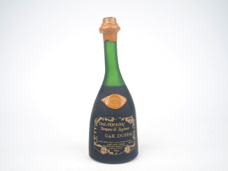 Vente aux enchères 1 BOUTEILLE VIEIL ARMAGNAC DOMAINE DE JUGLARON - 1973