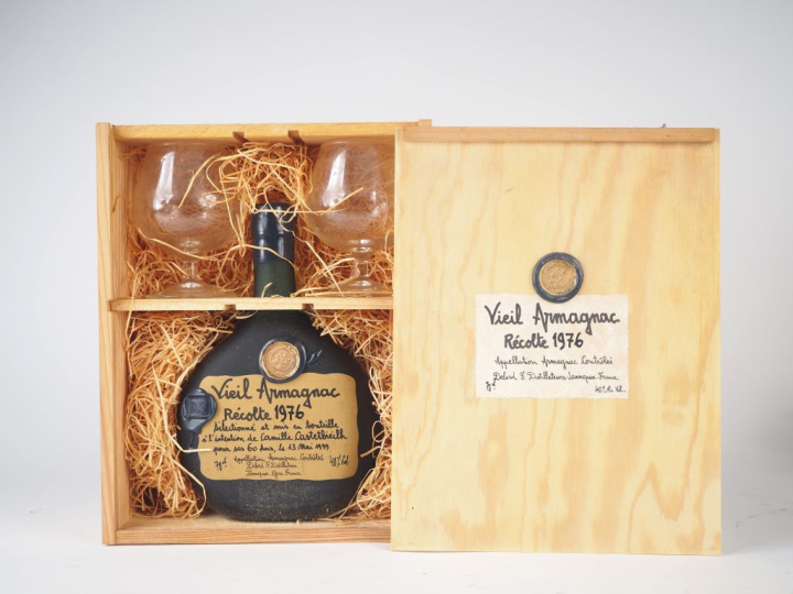 1 BOUTEILLE VIEIL ARMAGNAC DELORD - 1976 - CBO COMPRENANT DEUX VERRES 