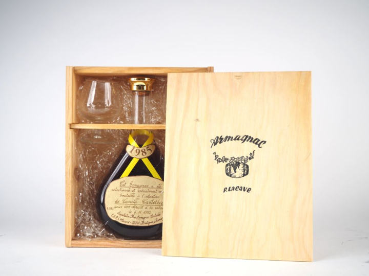 1 BOUTEILLE BAS ARMAGNAC LACAVE 42 % - 1985 -  CBO COMPRENANT DEUX VER