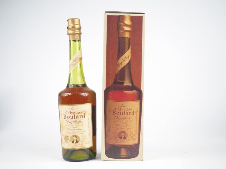 1 BOUTEILLE CALVADOS FINE BOULARD - COFFRET 