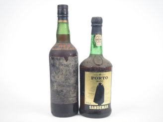 Vente aux enchères 2 BOUTEILLES PORTO : 1 SANDEMAN / 1 PORTO RED - ETA 
