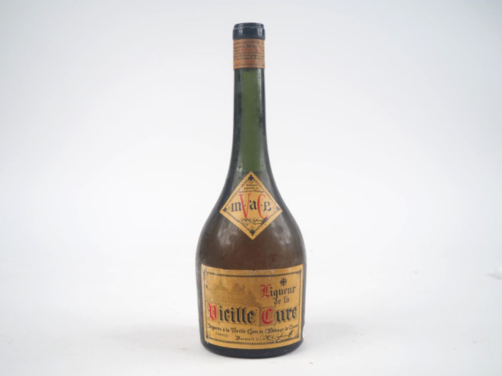 1 VIEILLE BOUTEILLE LIQUEUR DE LA VIEILLE CURE 