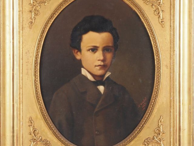 F. VIDALAT.  "portrait de jeune garçon" Huile sur toile, signée en bas