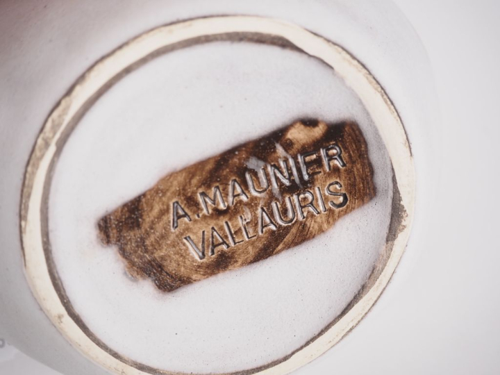 A. MAUNIER.  Service à crème en céramique polychrome de Vallauris : un