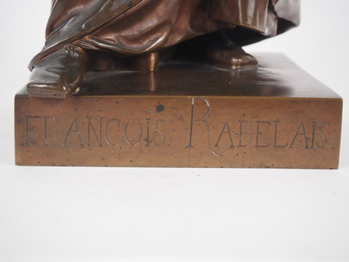 Henri DUMAIGE.  "François Rabelais"  Sculpture en bronze à patine méda