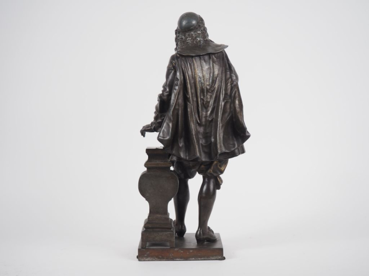 BOURET.  "Molière" Sujet en régule. H. 42,5 cm