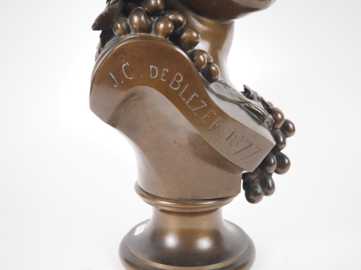 JC de BLEZER.  "portrait de Bacchanale en buste" Sculpture en bronze S