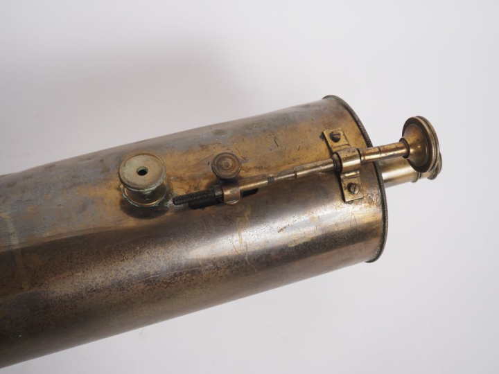 W   S JOHN'S. Londres Téléscope en laiton Signé H. 87 cm