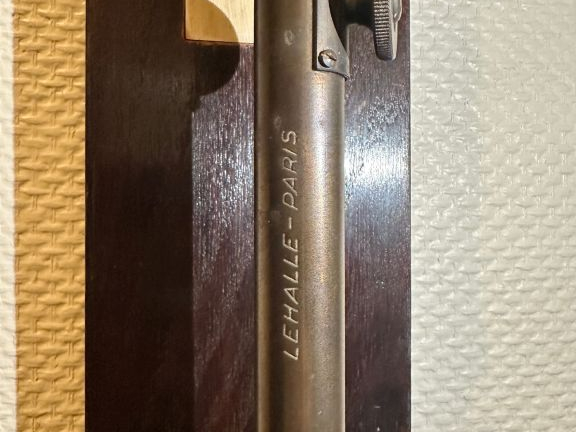 LEHALLE à Paris. Baromètre de laboratoire. Signé. L. 110 cm