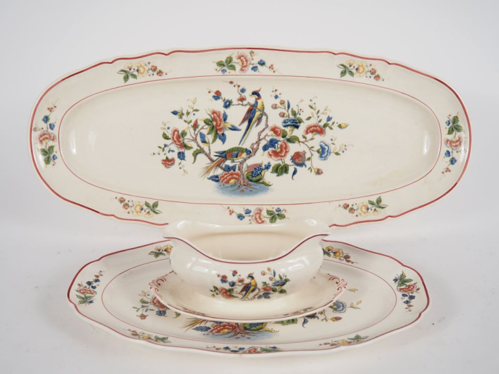 VILLEROY   BOCH.  Service de table "PHOËNIX" comprenant :  3 petits pl