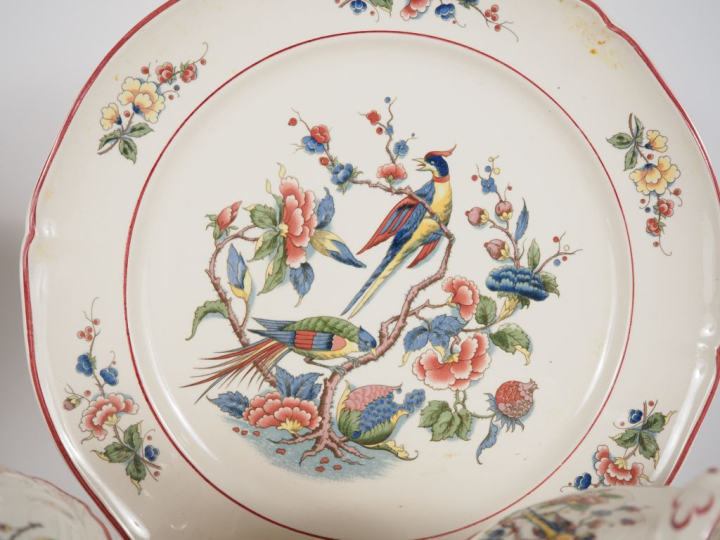 VILLEROY   BOCH.  Service de table "PHOËNIX" comprenant :  3 petits pl