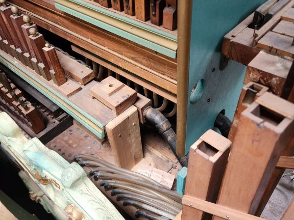 Orgue automatique de danse, 84 touches reconstruit à partir d’éléments