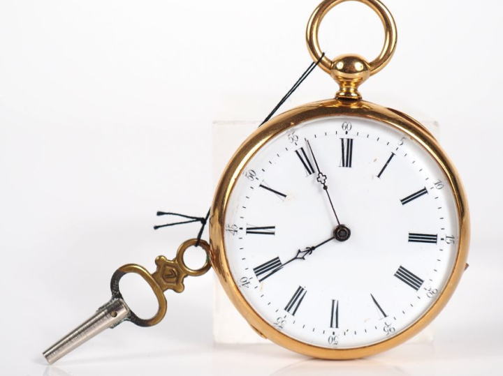 Montre de gousset Napoléon III en or jaune 750.  Cadran rond à chiffre