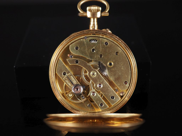 Montre de gousset en or jaune 750.  Cadran à chiffres romains pour les