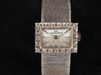 Vente aux enchères JAQUET-DROZ Montre bracelet de dame, boitier et bracelet en or blanc 7