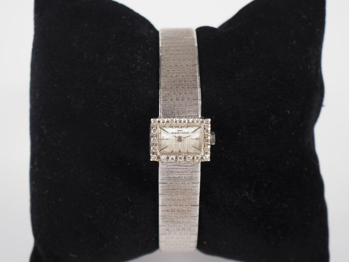 JAQUET-DROZ Montre bracelet de dame, boitier et bracelet en or blanc 7