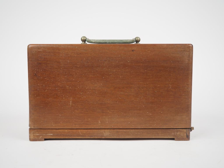 Baromètre holostérique de la Marine Nationale, dans son coffret. Dim. 