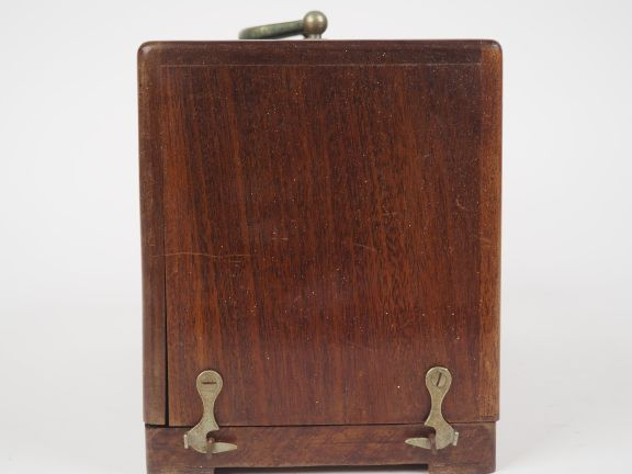 Baromètre holostérique de la Marine Nationale, dans son coffret. Dim. 