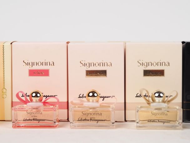 Ensemble de flancons de parfums :  - Jean Patou, eau de Joy - Guerlain