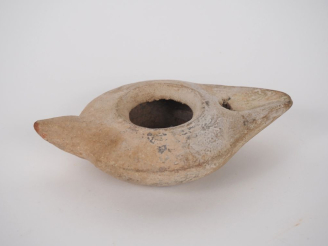 Vente aux enchères Lampe antique. 13 cm Expert : Jean-Sylvain Caillou, EI.