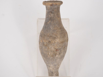 Vente aux enchères Balsamaire en terre cuite. II-Ier s. av. J.-C. 12 cm Expert : Jean-Syl