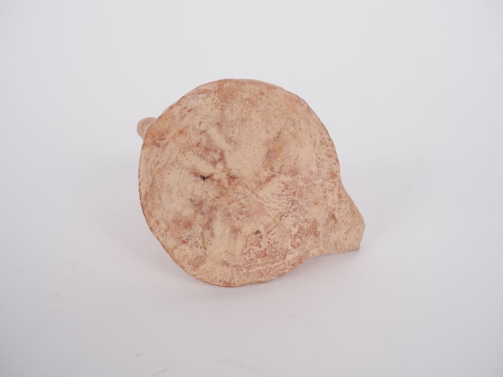 Palestine (Neguev). Lampe byzantine en terre cuite. VI-VIIe s. apr. J.