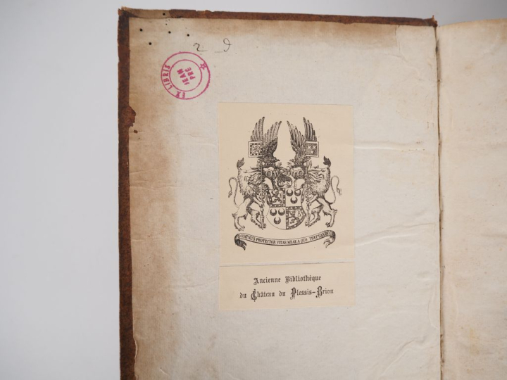 DANIEL (Gabriel). HISTOIRE DE LA MILICE FRANÇOISE. Amsterdam, Aux Dépe