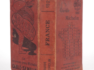 Vente aux enchères MICHELIN. Guide rouge 1922. (Accidents et frottements).