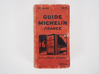 Vente aux enchères MICHELIN. Guide rouge 1929. (Mauvais état).