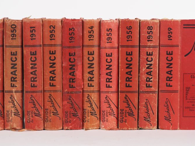 MICHELIN. Lot de 11 guides rouges. (1948/1949/1950/1951/1952/1953/1954