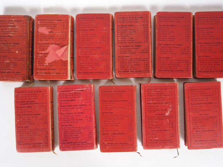 MICHELIN. Lot de 11 guides rouges. (1948/1949/1950/1951/1952/1953/1954