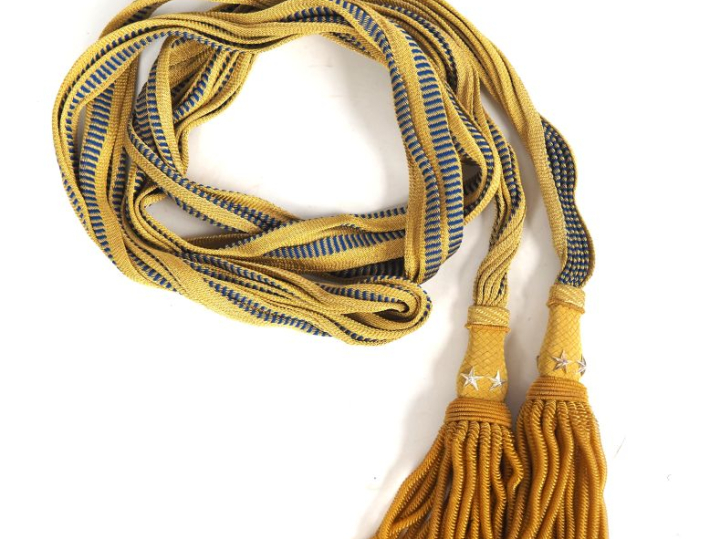Ceinture écharpe de général de brigade.  En filé or et bleu. Glands à 