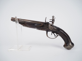 Vente aux enchères Pistolet double à silex.  Garnitures en fer.  Crosse en noyer. Longueu