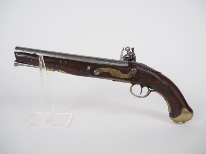 Pistolet à silex britannique. Canon rond avec poinçons d’épreuve. Plat
