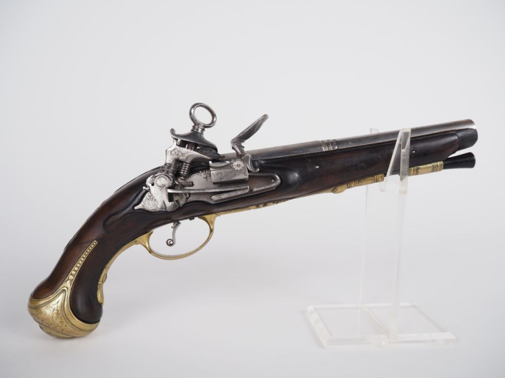 Pistolet à silex d’officier espagnol. Canon rond, à pans au tonnerre, 