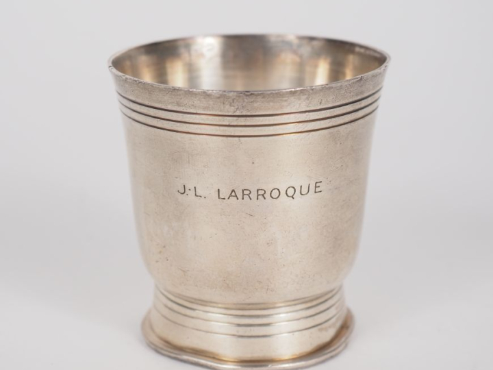 Timbale de style Art déco en argent 925, poinçon Minerve, à décor de f
