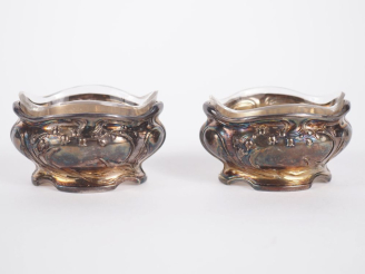 Vente aux enchères Paire de salerons de style Art Nouveau en argent 925, poinçon Minerve,