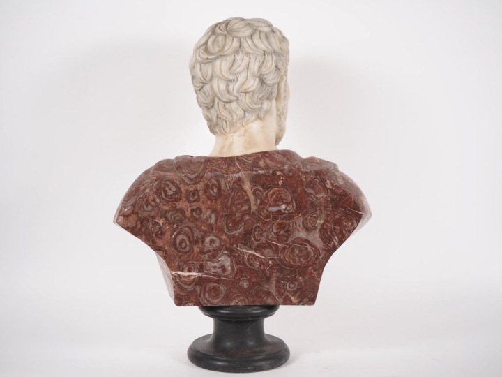 Ecole française d'après l'antique.  "Buste d'empereur romain" Sculptur
