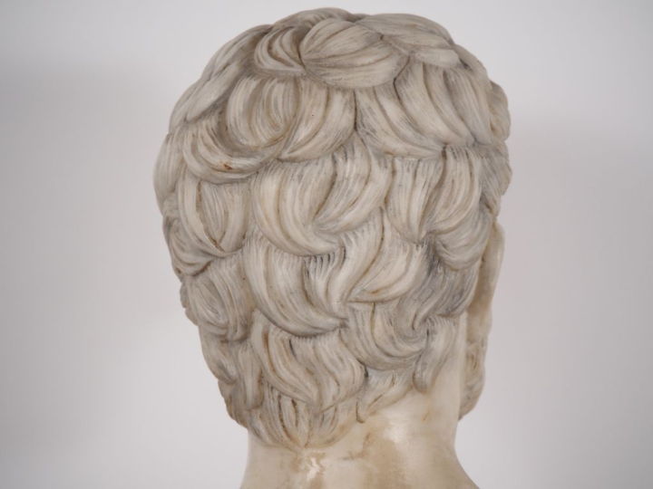 Ecole française d'après l'antique.  "Buste d'empereur romain" Sculptur