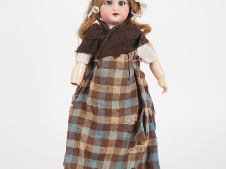 Poupée DEP Simon et Halbig, tête porcelaine, yeux basculants bleus, bo