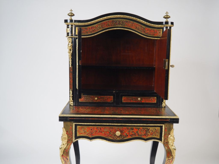 Secrétaire bonheur du jour Napolon III en marqueterie Boulle, ouvrant 