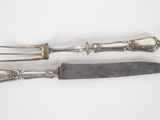 Vente aux enchères Nécessaire à découper le gigot de style Louis XV, manche argent fourré