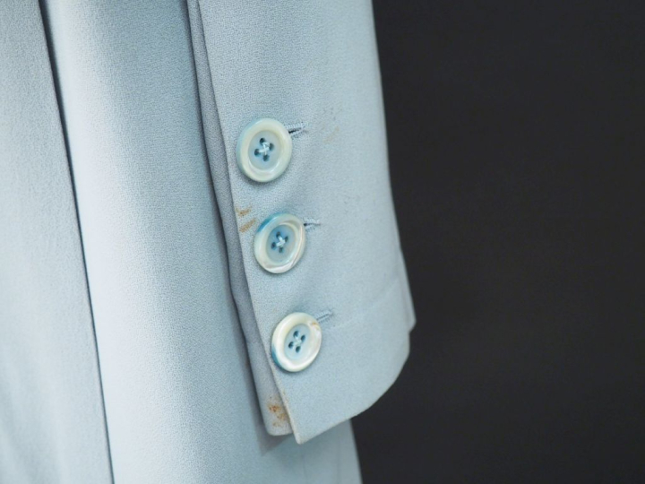 Sonia RYKIEL Veste bleu ciel en acétate (65%) et viscose (35%). Quatre